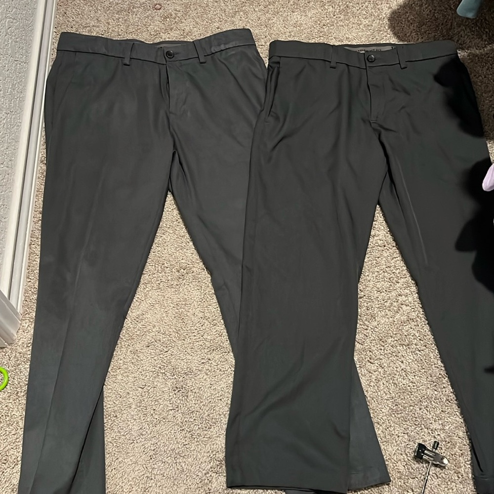 Haggar dress pants size 34.